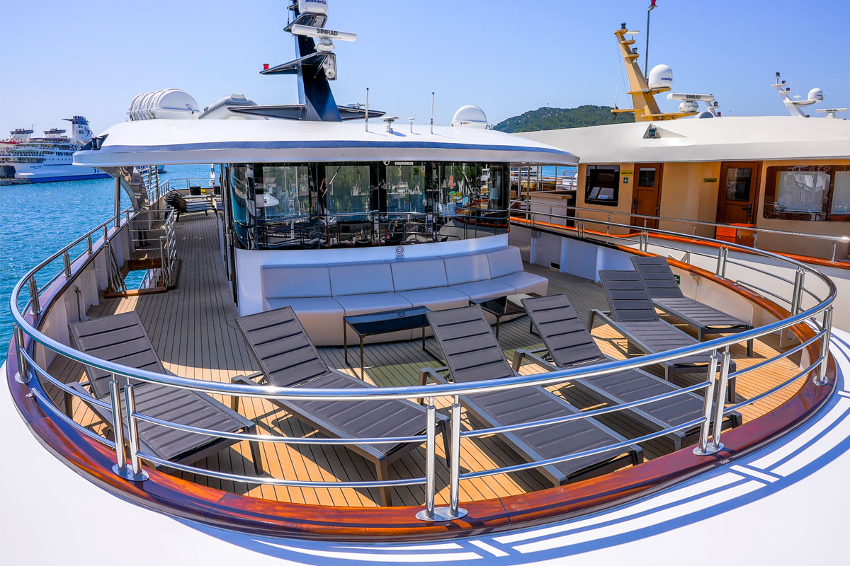 MS Oscar-8